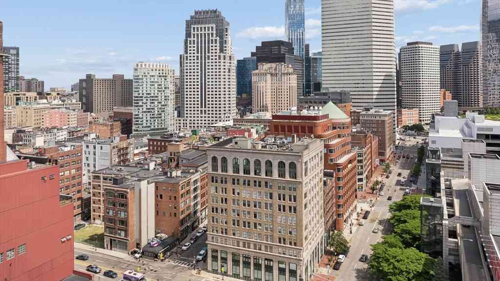 Condo For Sale - 210 South Street #11-6<br/> Boston, MA 02111