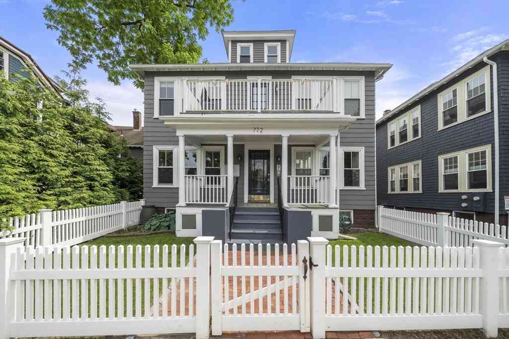 Condo For Rent - 772 Centre Street #2<br/> Suffolk County, Boston, MA 02130