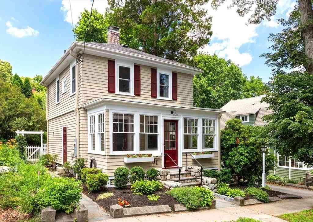 Homes For Rent - 31 Fountain #1<br/> Arlington, MA 02476