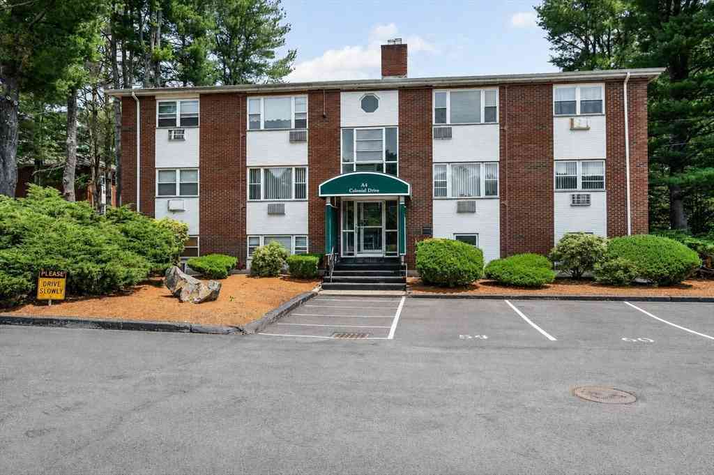 Condo For Sale - A4 Colonial Dr #7<br/> Essex County, Andover, MA 01810