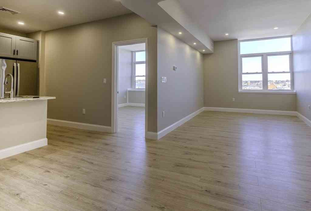 Condo For Rent - 340 Main St #703<br/> Melrose, MA 02176