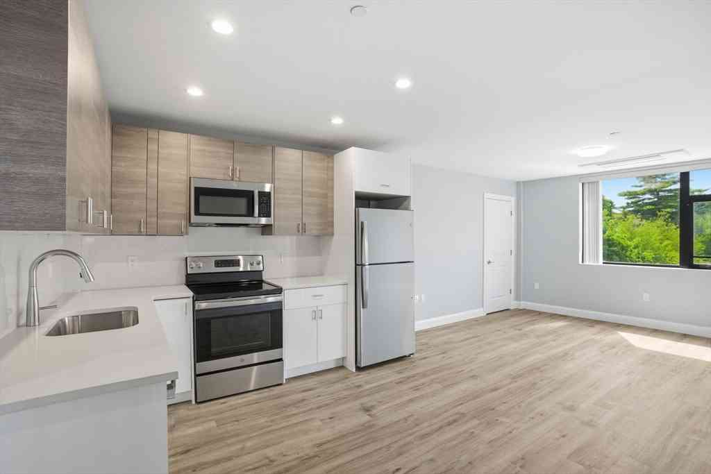 Apartment For Rent - 632 Centre St #201<br/> Boston, MA 02139