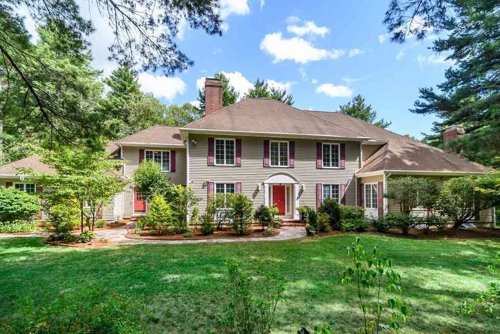 Homes For Rent - 40 Grand Hill Dr<br/> Dover, MA 02030