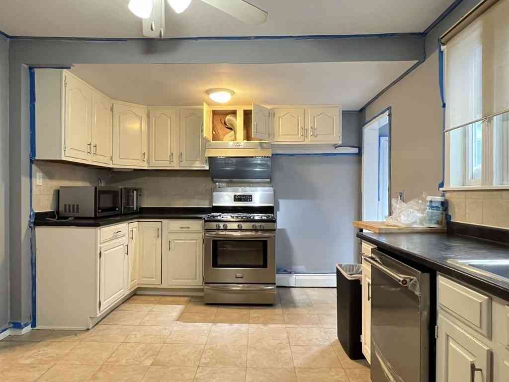 Homes For Rent - 162 Pine St #SF<br/> Quincy, MA 02170