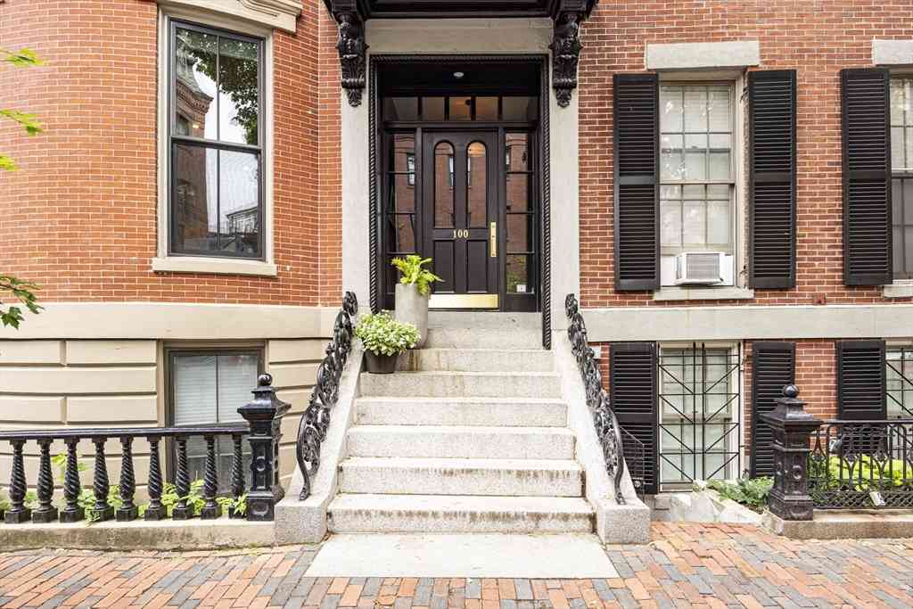 Condo For Rent - 100 Waltham #3<br/> Boston, MA 02118