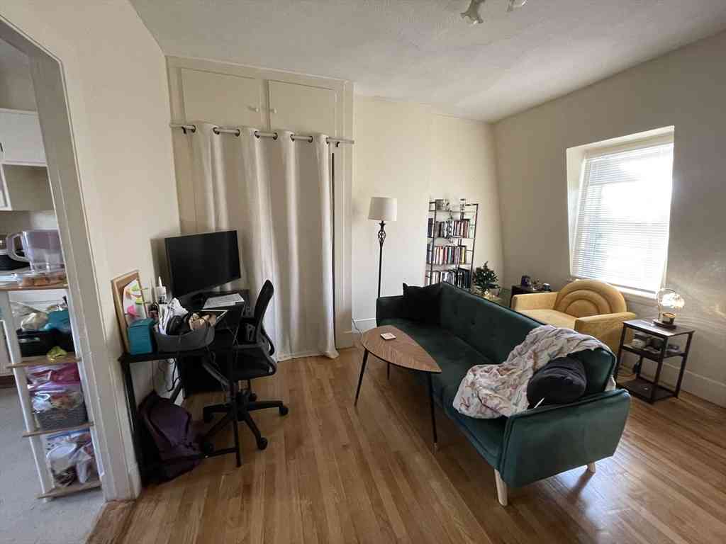 Apartment For Rent - 155 Pearl Street #2<br/> Somerville, MA 02145