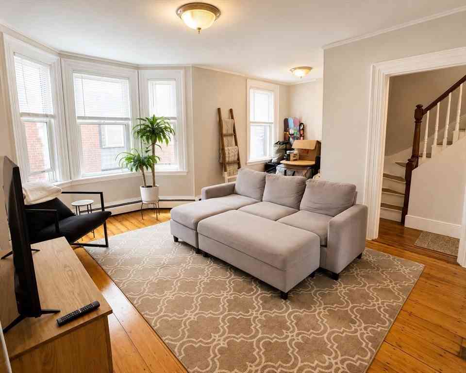 Condo For Rent - 5 Holden Row #2<br/> Boston, MA 02129