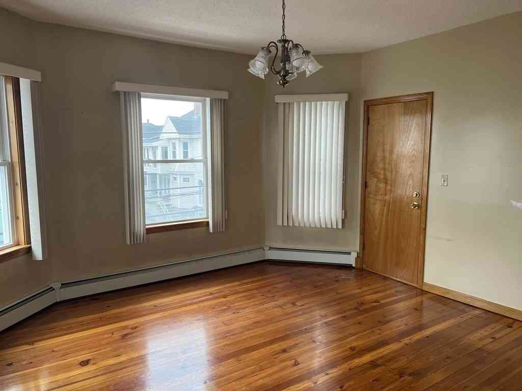 Apartment For Rent - 297 Jefferson St. #2<br/> Fall River, MA 02721