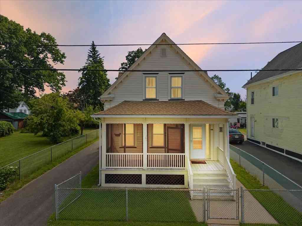 Homes For Sale - 59 Park St<br/> Taunton, MA 02780