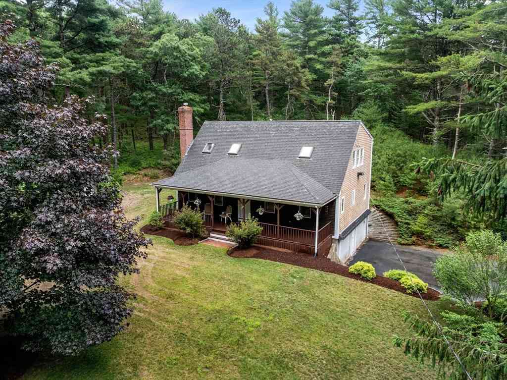 Homes For Sale - 270 Rocky Pond Rd<br/> Plymouth, MA 02360