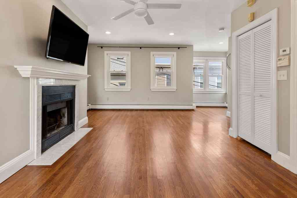Condo For Rent - 17 Sackville St #3<br/> Suffolk County, Boston, MA 02129