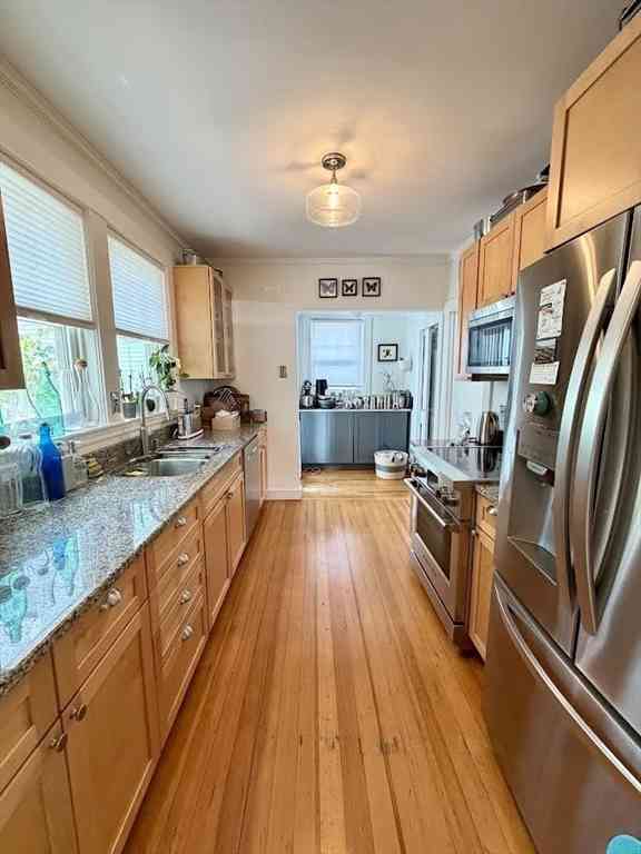 Homes For Rent - 5 Fainwood Circle<br/> Cambridge, MA 02139