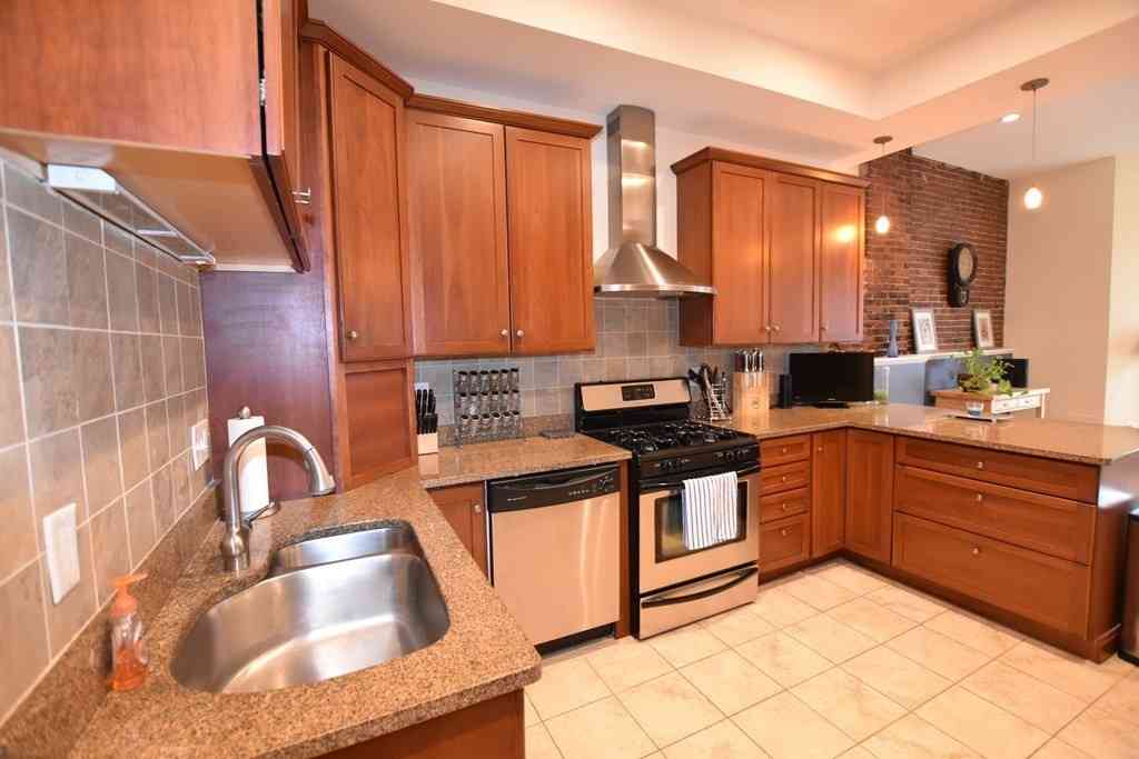 Condo For Rent - 63 Otis St #1<br/> Cambridge, MA 02141