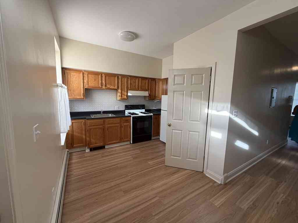 Homes For Rent - 37 Blue Hill Ave #1<br/> Boston, MA 02119