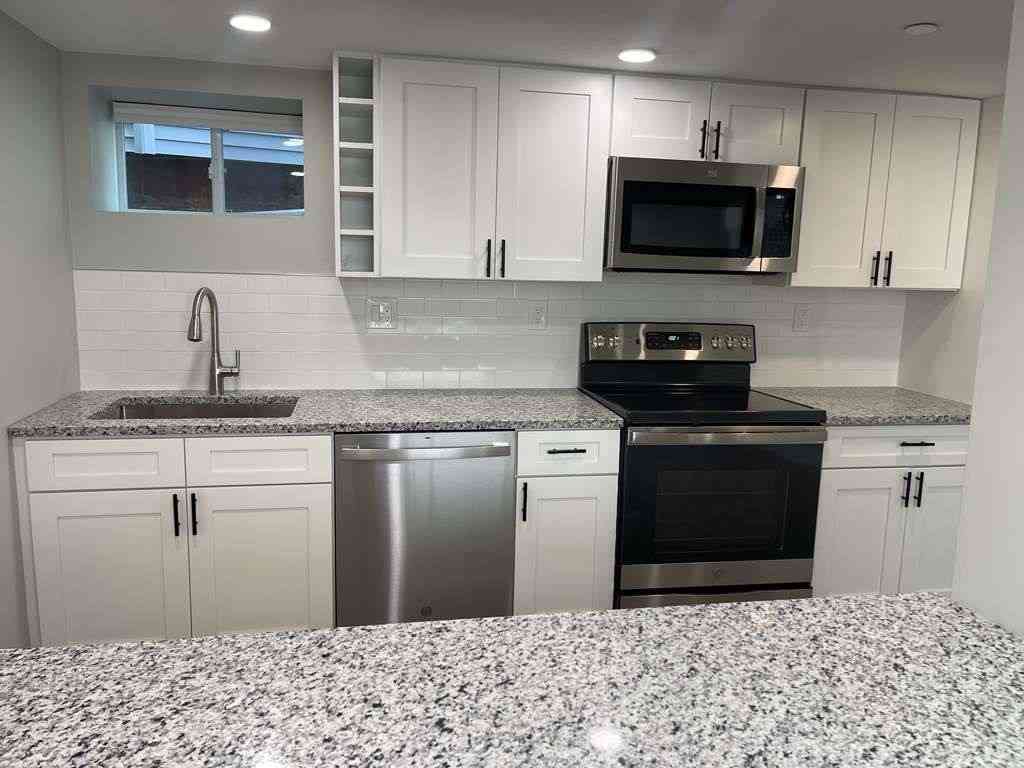 Apartment For Rent - 33 Jackson Ave #1R<br/> Everett, MA 02149