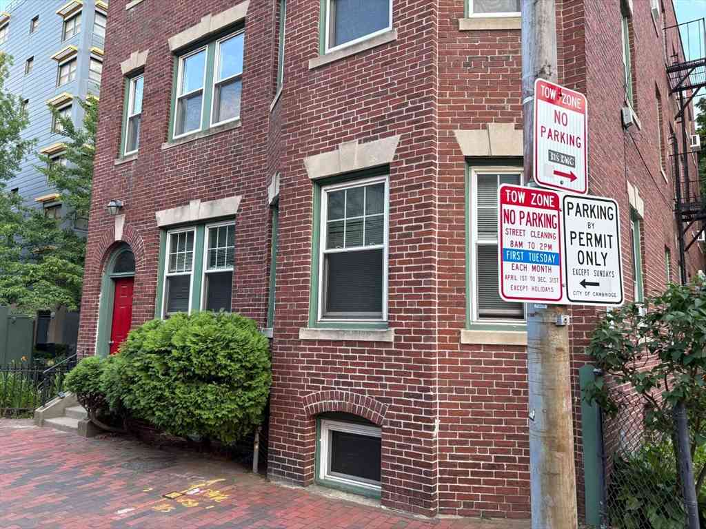 Condo For Sale - 252 Harvard St #1<br/> Cambridge, MA 02139