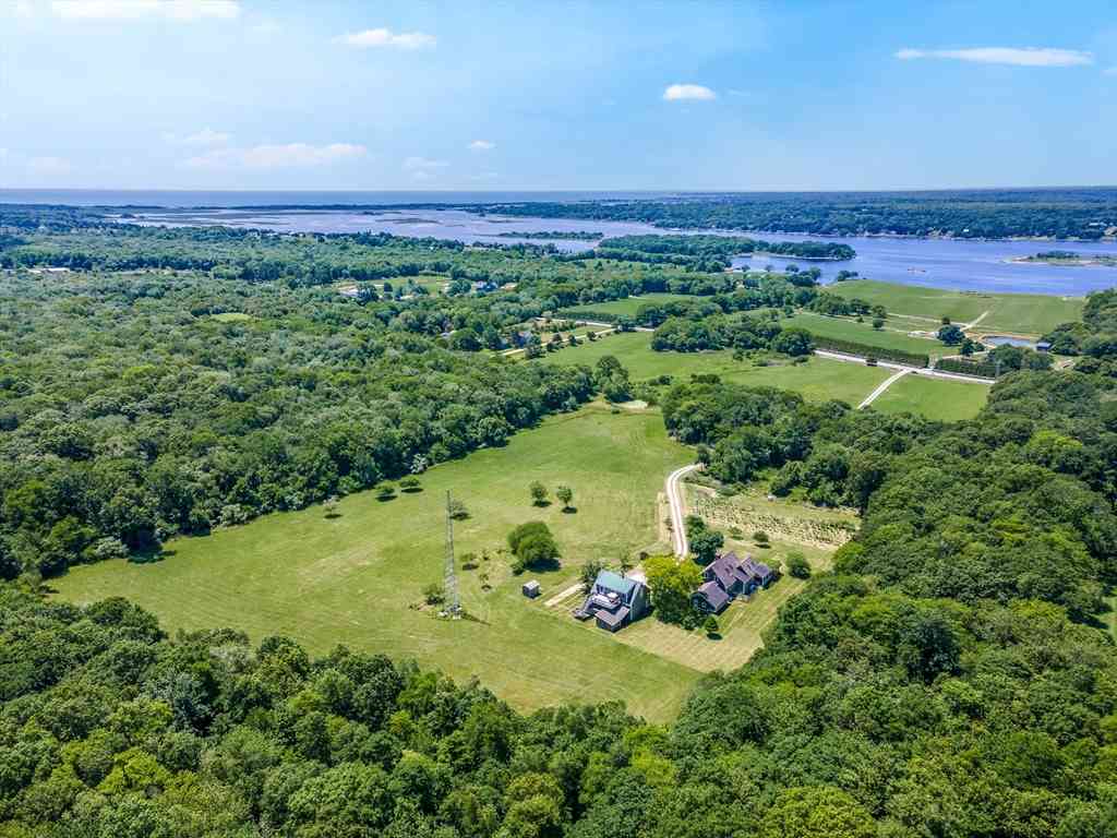 Homes For Sale - 442 Horseneck Rd<br/> Westport, MA 02790
