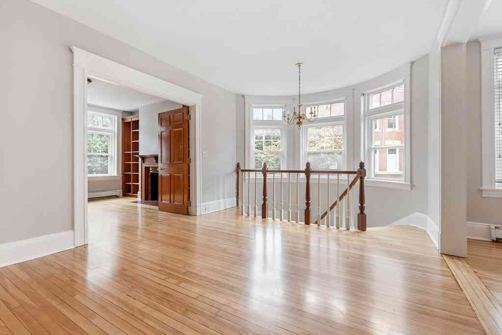 Condo For Rent - 141 Longwood Ave #1<br/> Brookline, MA 02446