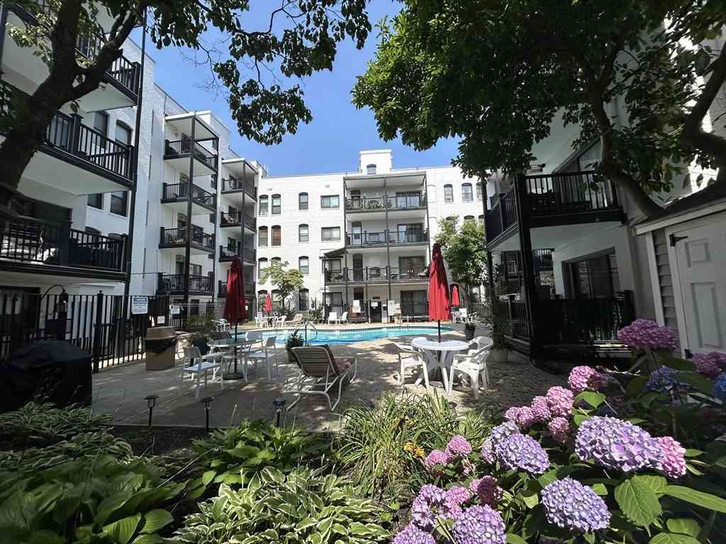 Condo For Rent - 4 Commonwealth Ct #17<br/> Boston, MA 02135