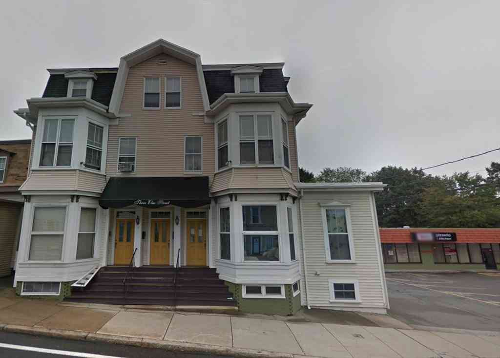 Apartment For Rent - 3 Elm Street #1<br/> Framingham, MA 01701