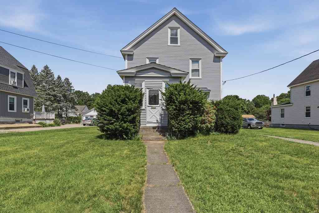 Homes For Sale - 1113 Main Street<br/> Leominster, MA 01453