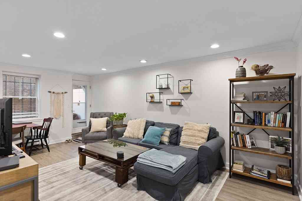 Apartment For Rent - 101 W. Springfield Street #1<br/> Boston, MA 02118