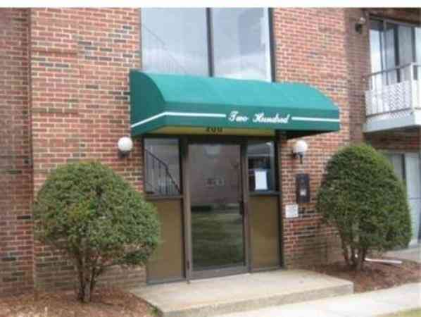 Condo For Rent - 1186 Worcester Rd #220<br/> Framingham, MA 01702