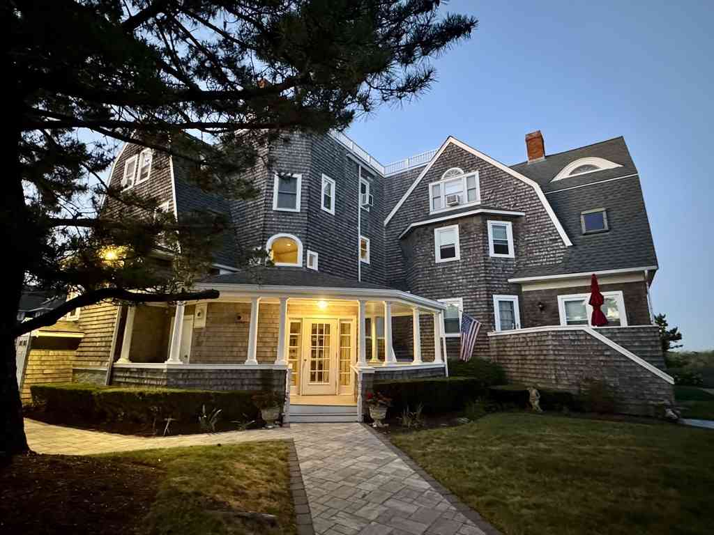 Condo For Rent - 175 Beach Ave #3<br/> Hull, MA 02045