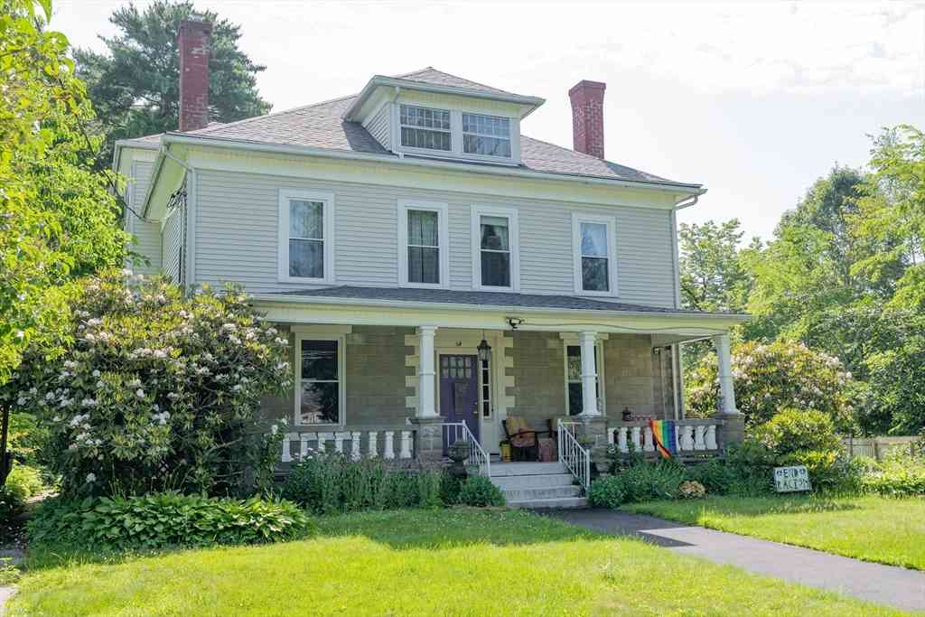 Homes For Rent - 54 Montgomery Ave #LEFT<br/> Holyoke, MA 01040