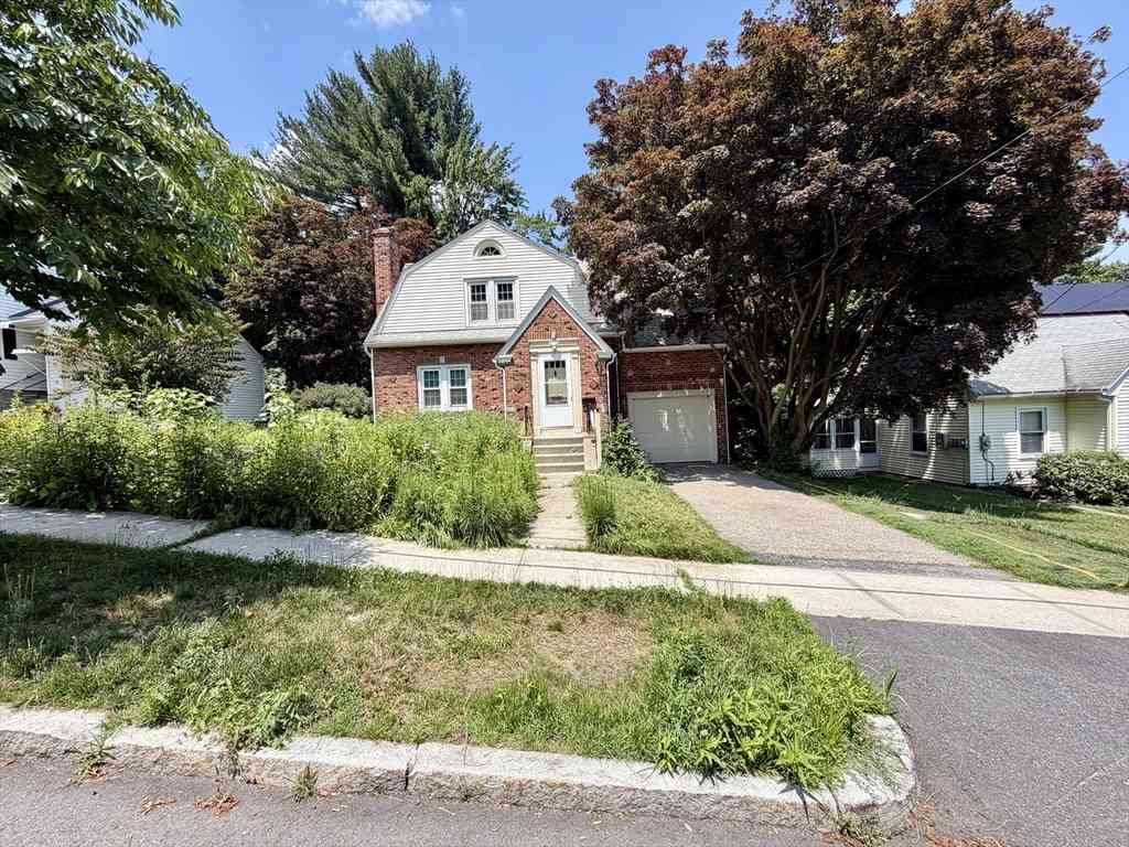 Homes For Rent - 18 Zenith Drive<br/> Worcester, MA 01602