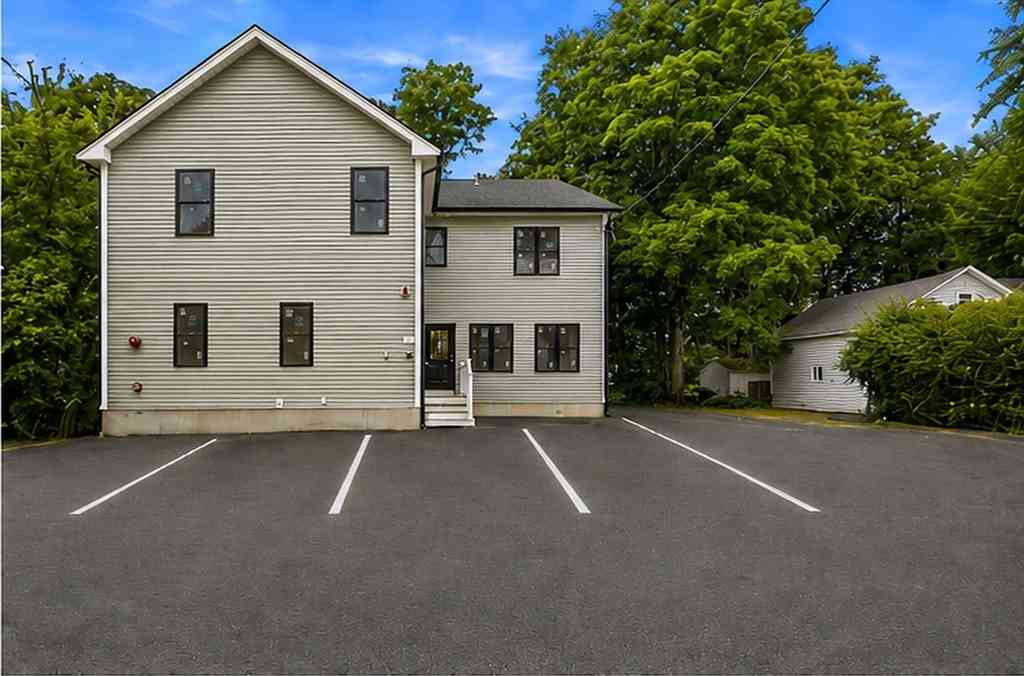 Homes For Rent - 4 Mayhew St #A-SIDE<br/> Framingham, MA 01702