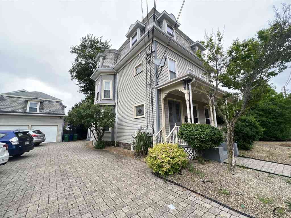 Homes For Rent - 49 Pearl St #1<br/> Newton, MA 02468