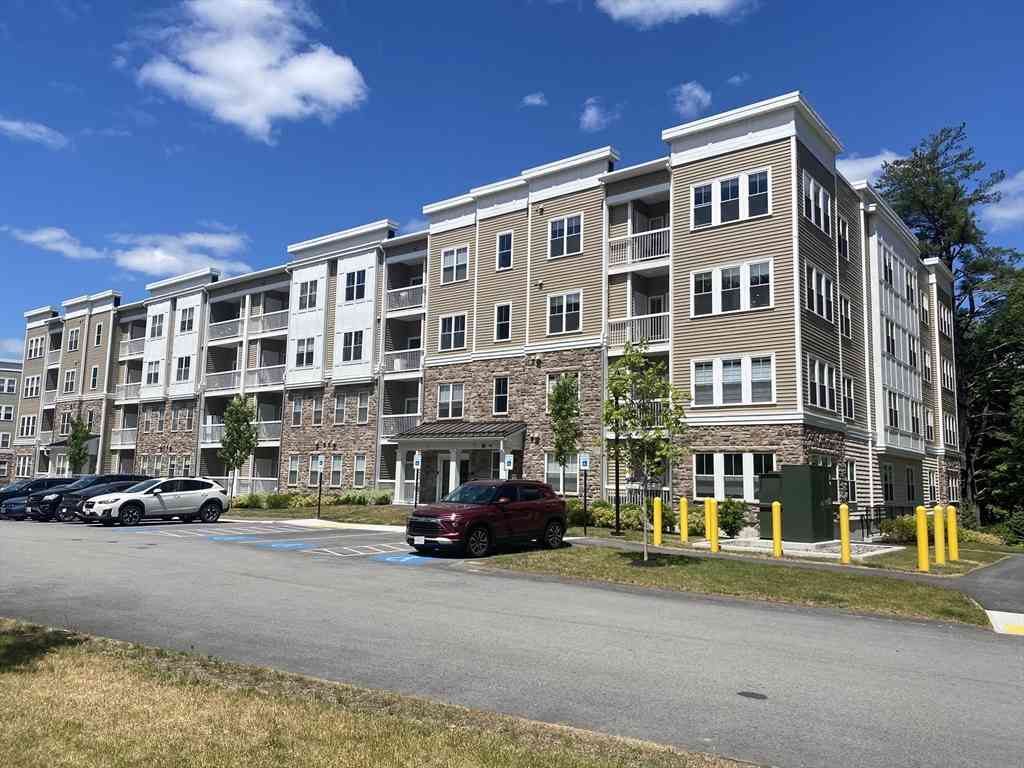 Condo For Rent - 2 Winslow Lane #410<br/> Grafton, MA 01536