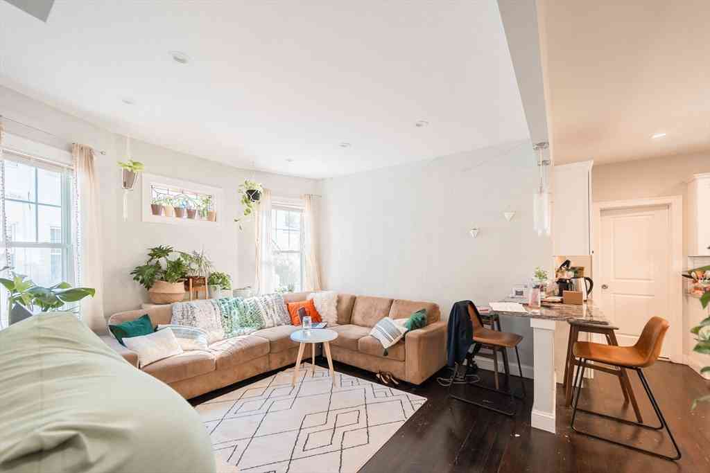 Apartment For Rent - 31 Pleasant St #2<br/> Boston, MA 02125