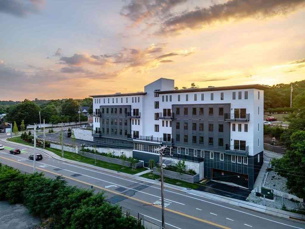 Apartment For Rent - 488 Quincy Avenue #6<br/> Quincy, MA 02169