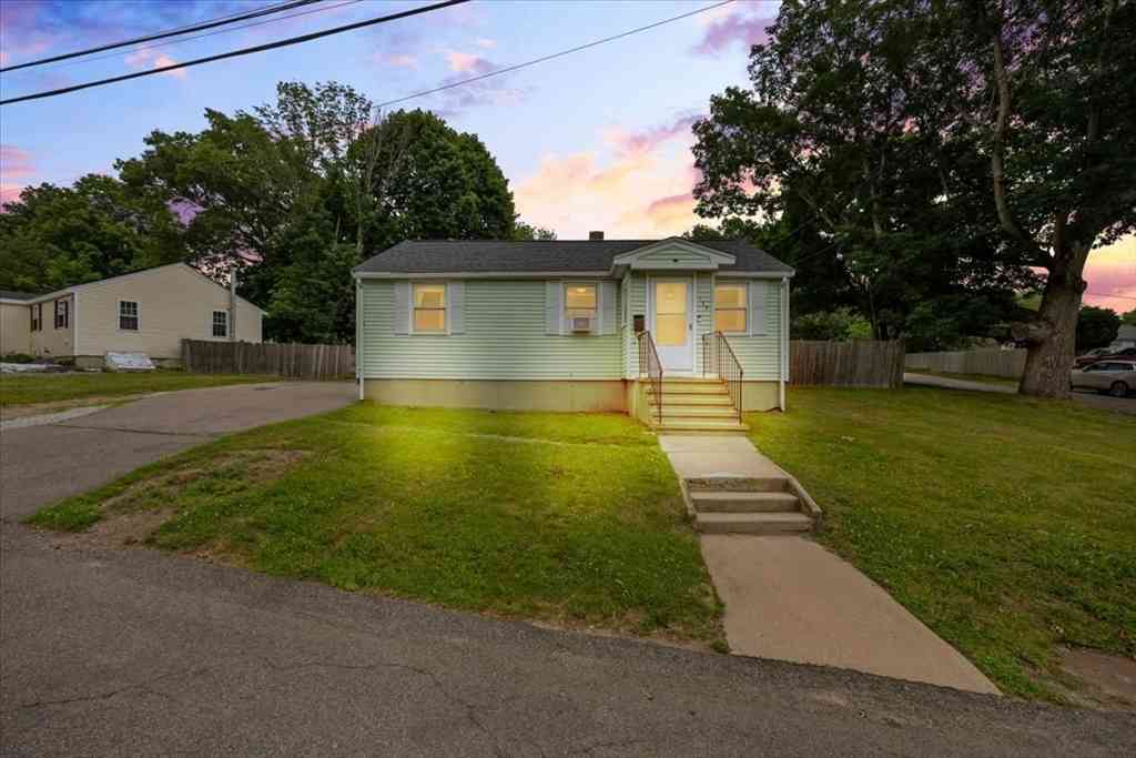 Homes For Sale - 133 Drew Ave<br/> Brockton, MA 02302