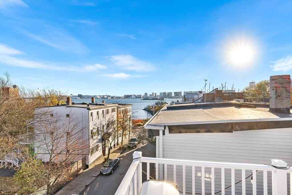 Condo For Sale - 499-501 Sumner St #3<br/> Boston, MA 02128