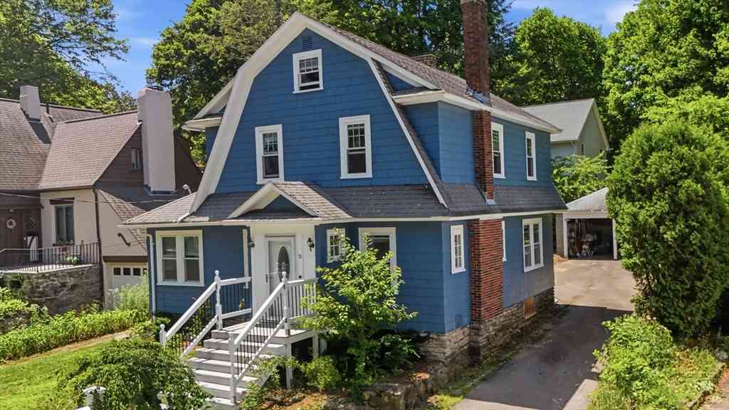 Homes For Sale - 52 Eagle Road<br/> Worcester, MA 01605