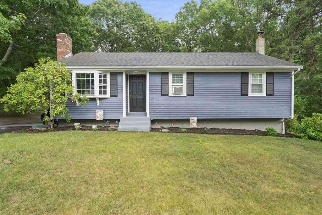 Homes For Sale - 13 Cutter Dr<br/> Plymouth, MA 02360