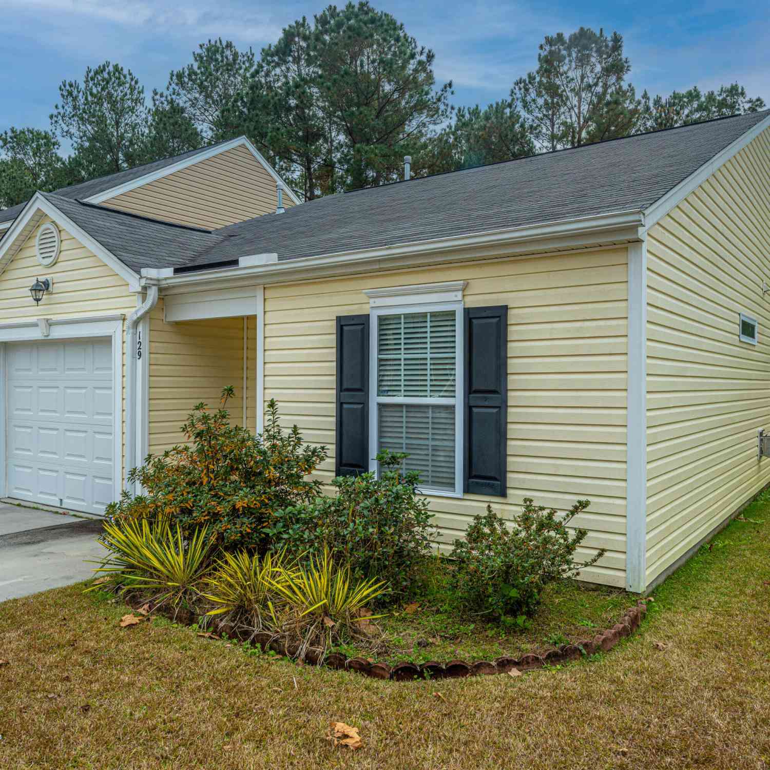 Homes For Sale - 129 Coosawatchie Street<br/> Charleston County, Summerville, SC 29485