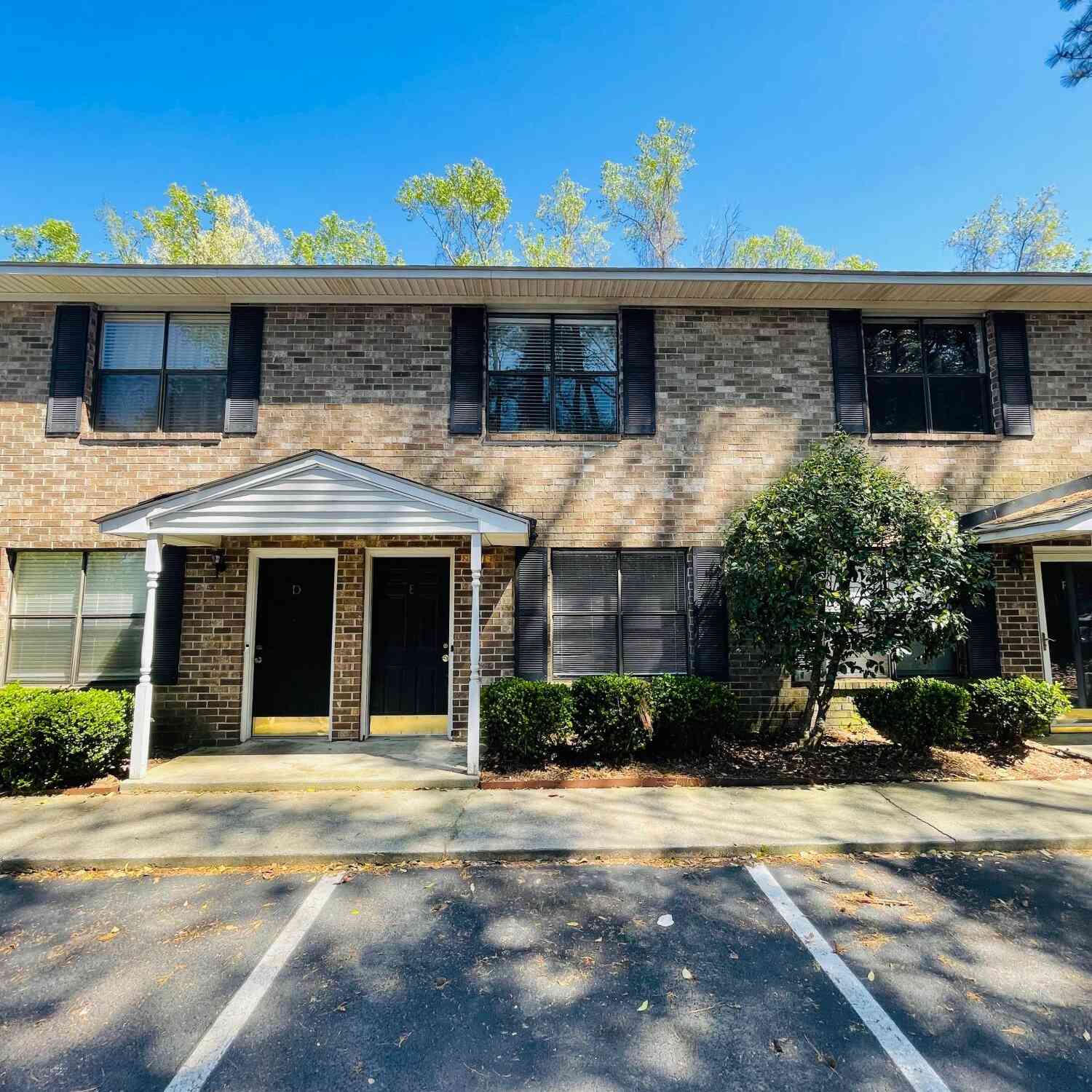 Townhouse For Sale - 6239 Lucille Drive #17-E<br/> North Charleston, SC 29406