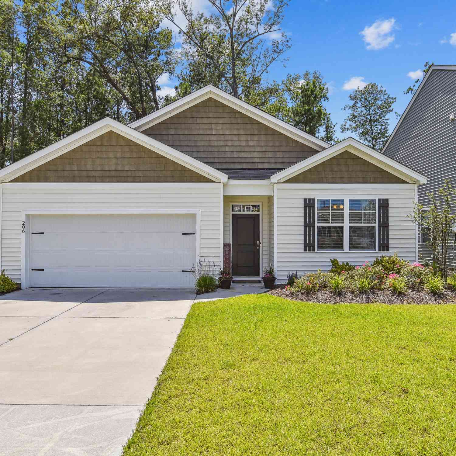 Homes For Sale - 206 Tall Grass Court<br/> Summerville, SC 29483