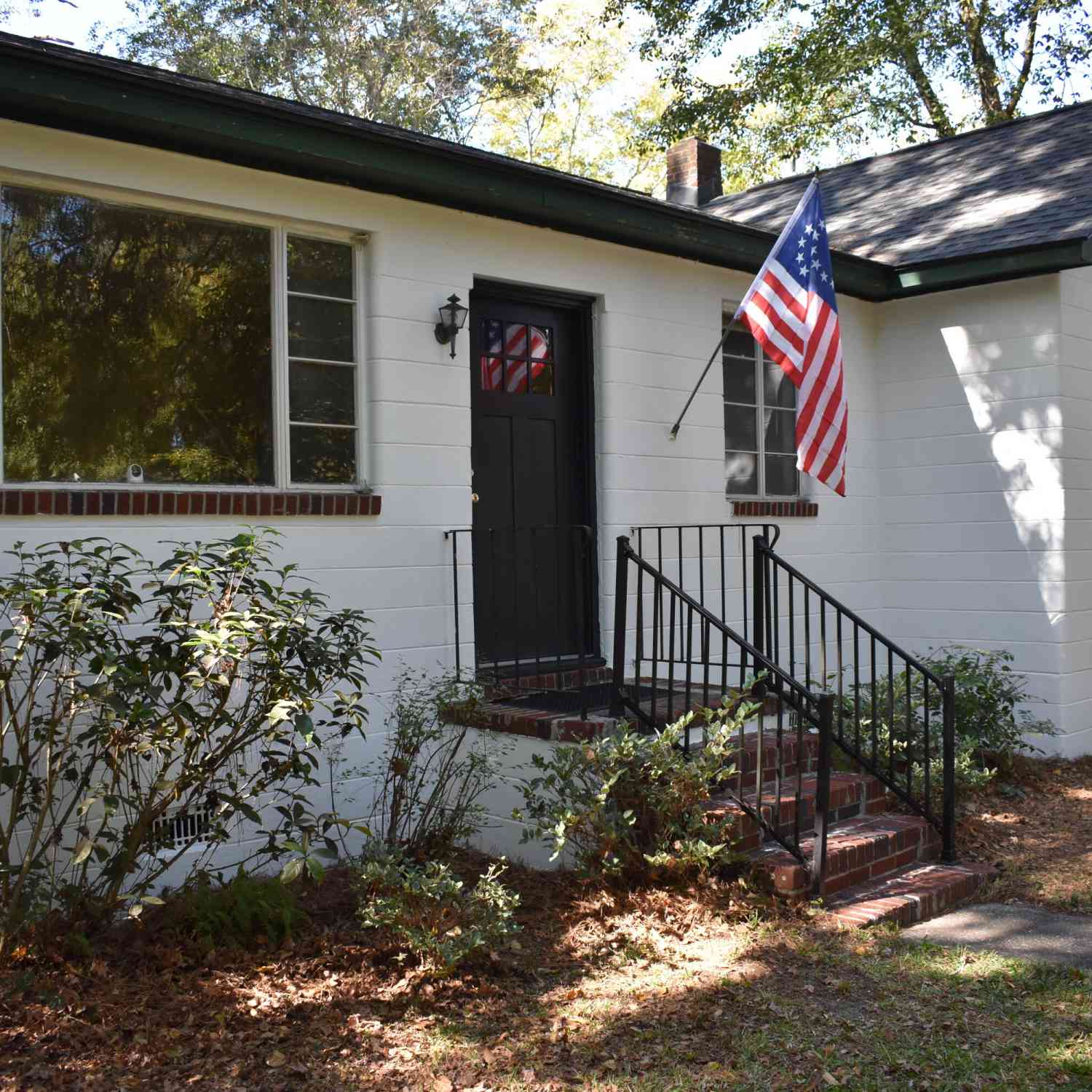 Homes For Sale - 311 Howle Avenue<br/> Charleston, SC 29412
