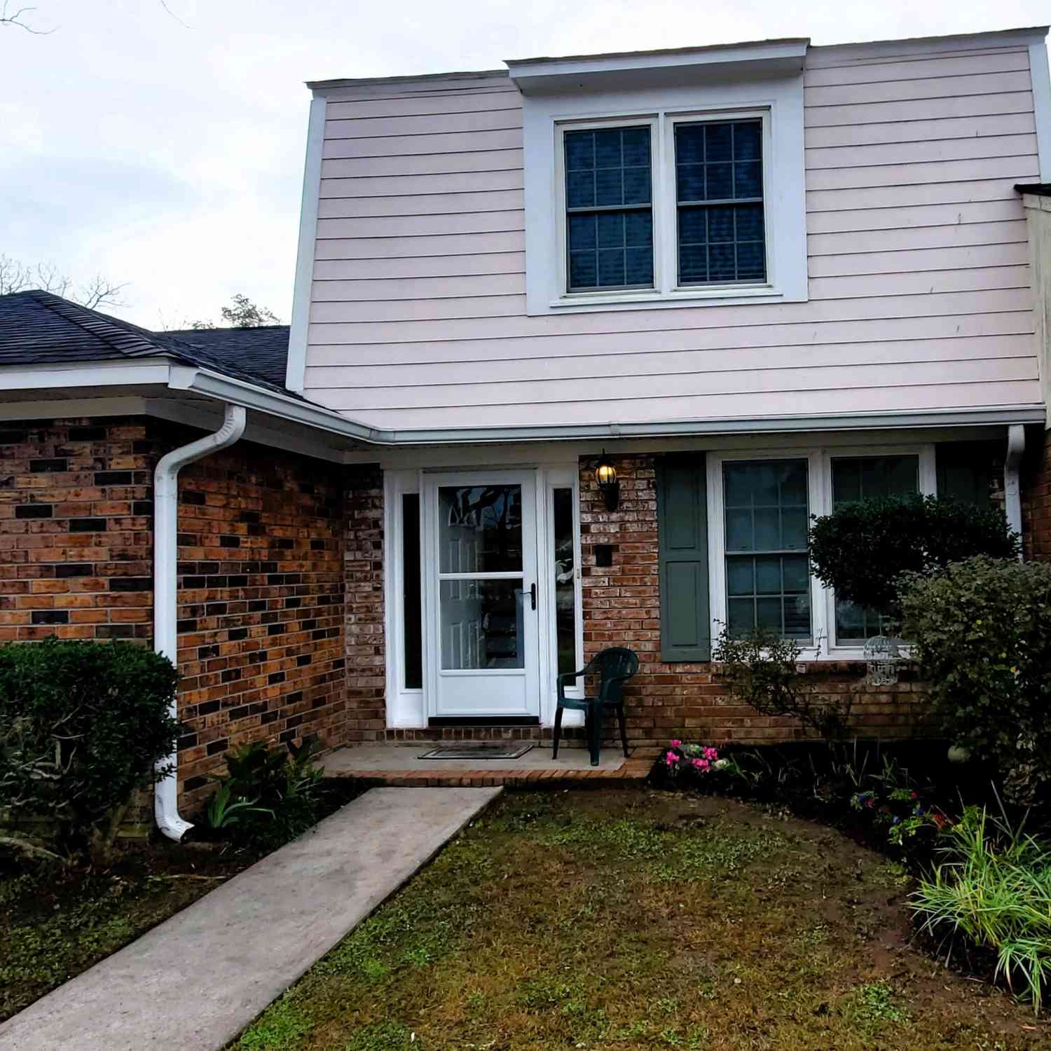 Townhouse For Sale - 4427 S Shirley Drive<br/> North Charleston, SC 29418