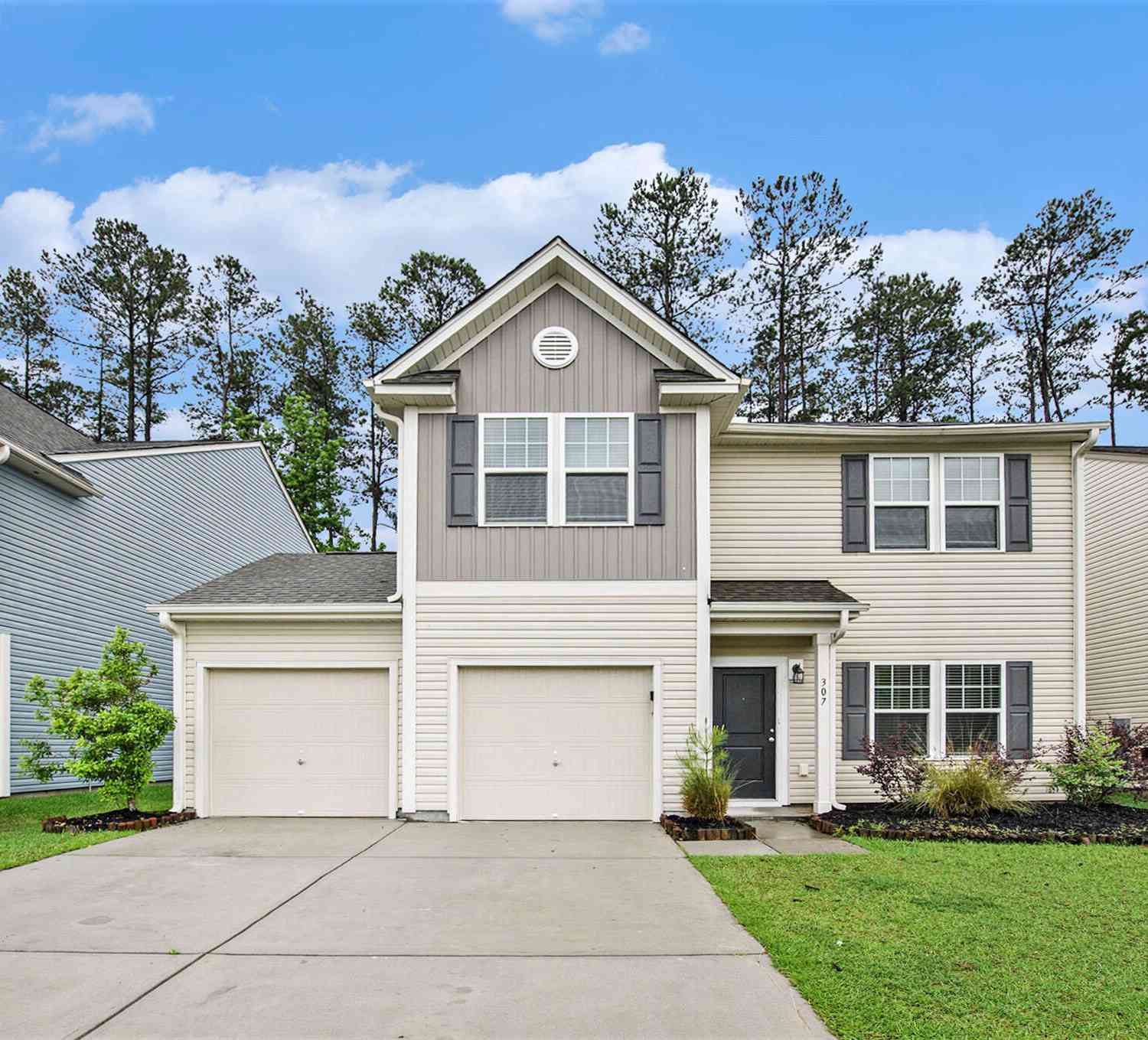 Homes For Sale - 307 Dunlin Drive<br/> Summerville, SC 29486