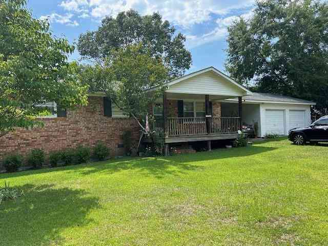Homes For Sale - 1062 Santee Avenue<br/> Manning, SC 29102