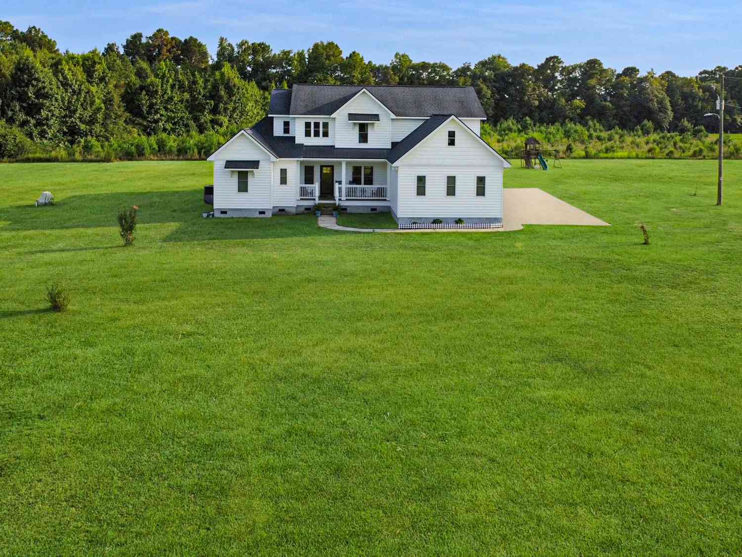 Homes For Sale - 7335 Dorange Road<br/> Reevesville, SC 29471