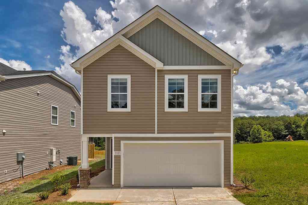 Homes For Sale - 318 Silver Spur Way<br/> Lexington County, Gaston, SC 29053