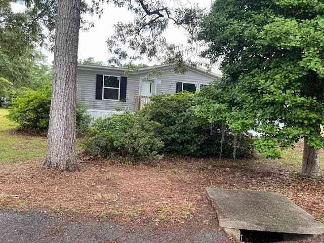 Mobile Home For Sale - 220 Green Street<br/> Santee, SC 29142