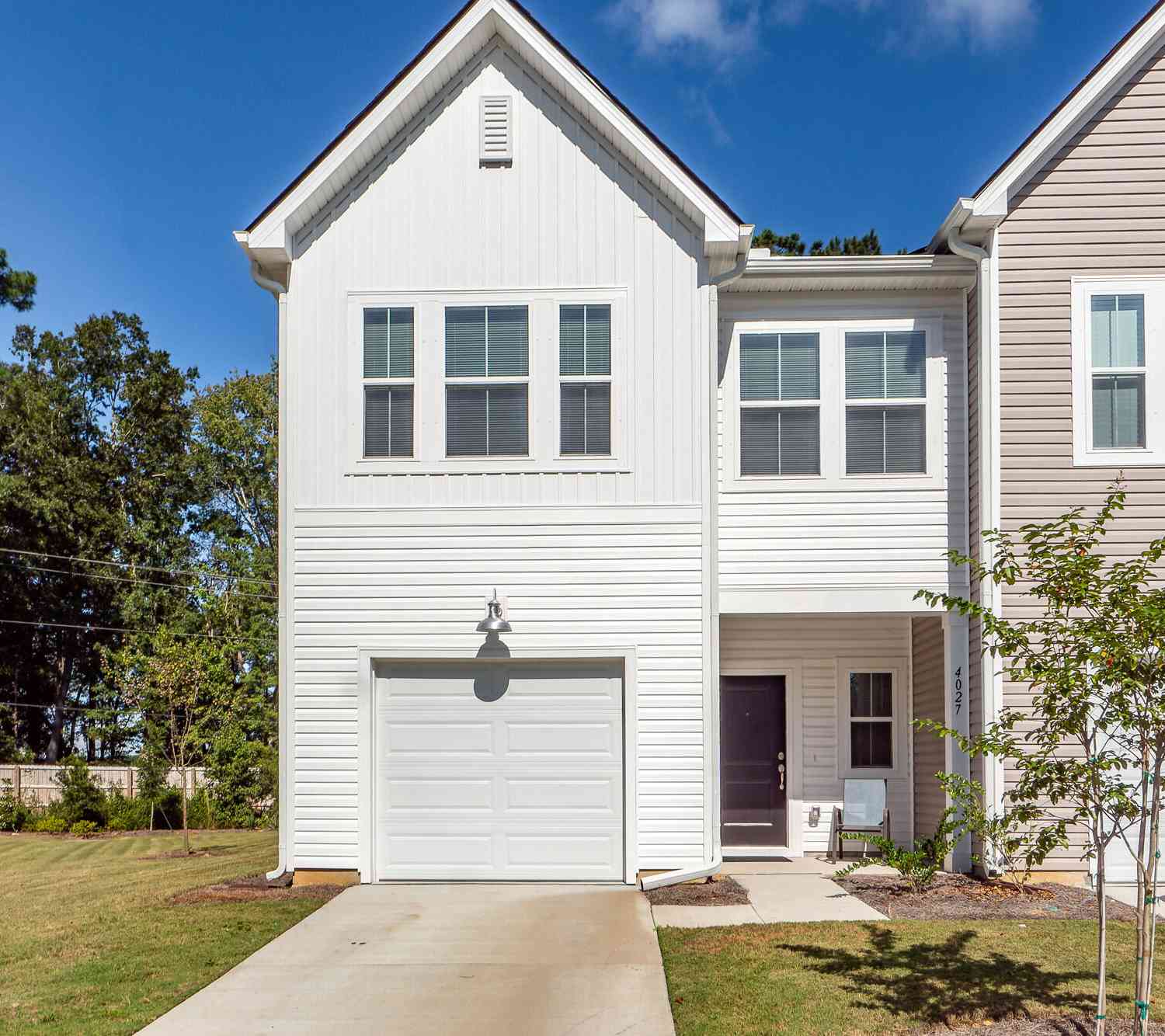 Townhouse For Sale - 4027 E Associate Drive<br/> North Charleston, SC 29418